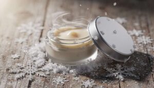 Najlepszy balsam do ust na mróz i wiatr: eksperci wybrali spośród 11 produktów