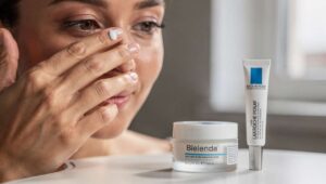 Krem pod oczy Bielenda za 24 zł: kosmetolożki porównują go z La Roche-Posay za 89 zł
